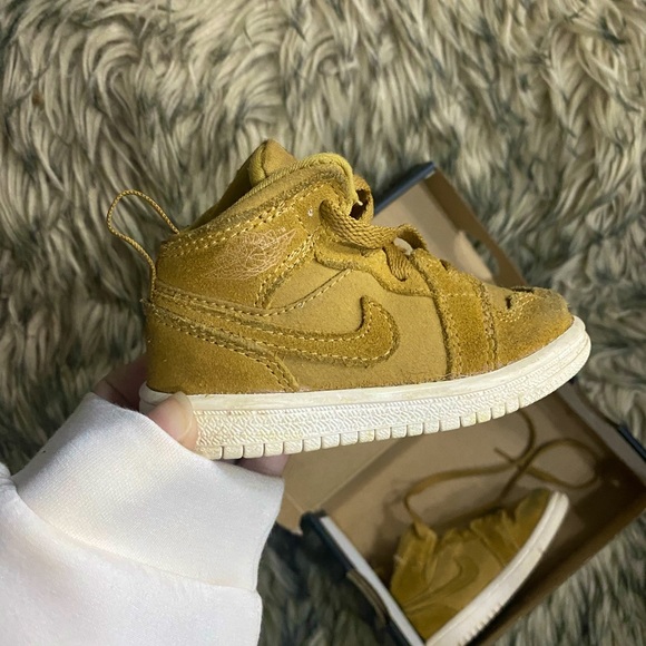 Air Jordan 5C - Picture 1 of 3